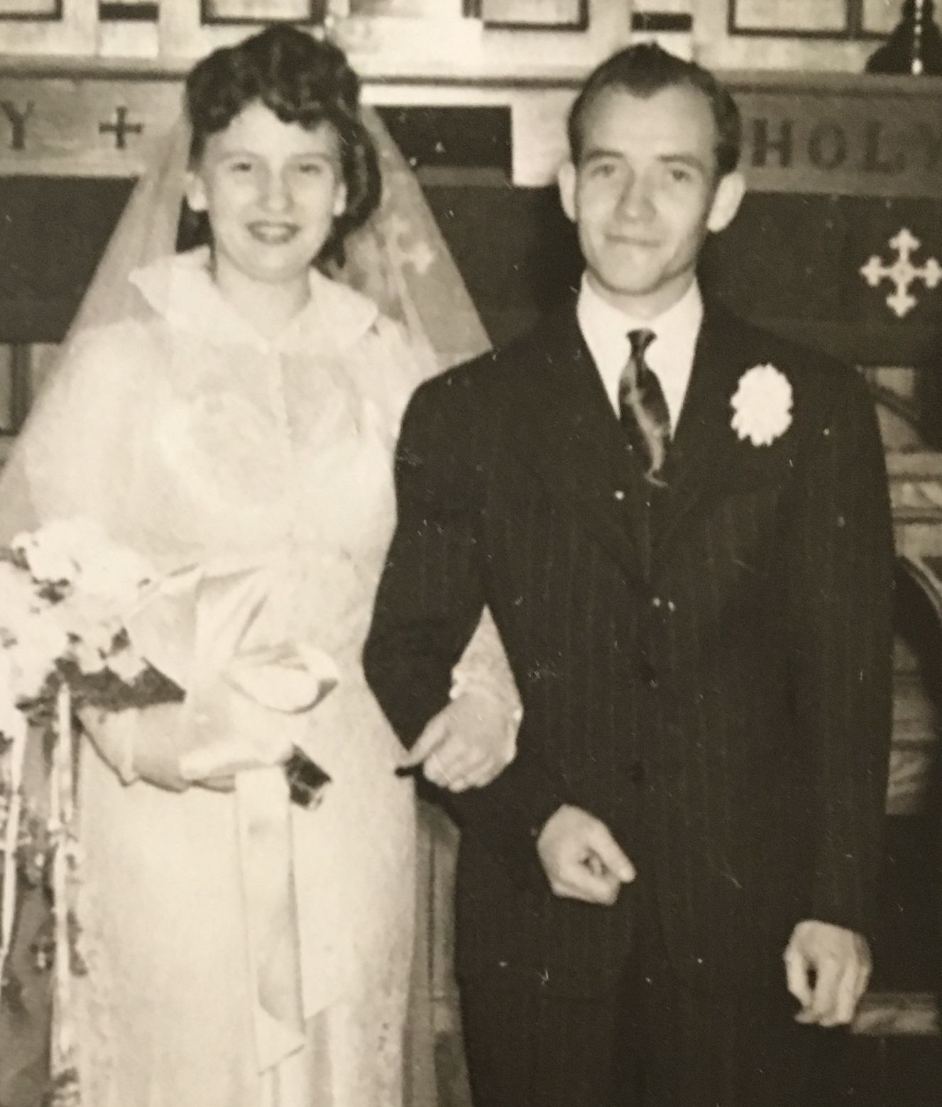Myrt and Miles at their wedding January 1944